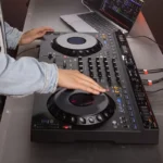 Pioneer DJ AlphaTheta DDJ-GRV6 4-channel performances DJ controllers - Image 3
